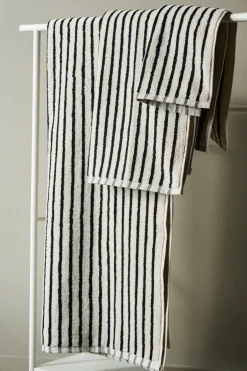 Discount Scandi Living Drift bath towel 70x140 cm, White-black WhiteBlack