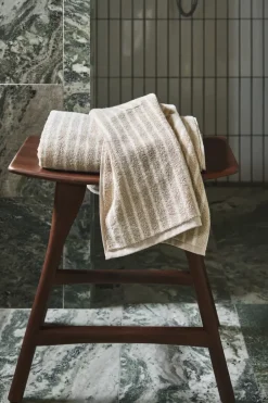 Discount Scandi Living Drift towel 50x70 cm, Beige-white BeigeWhite