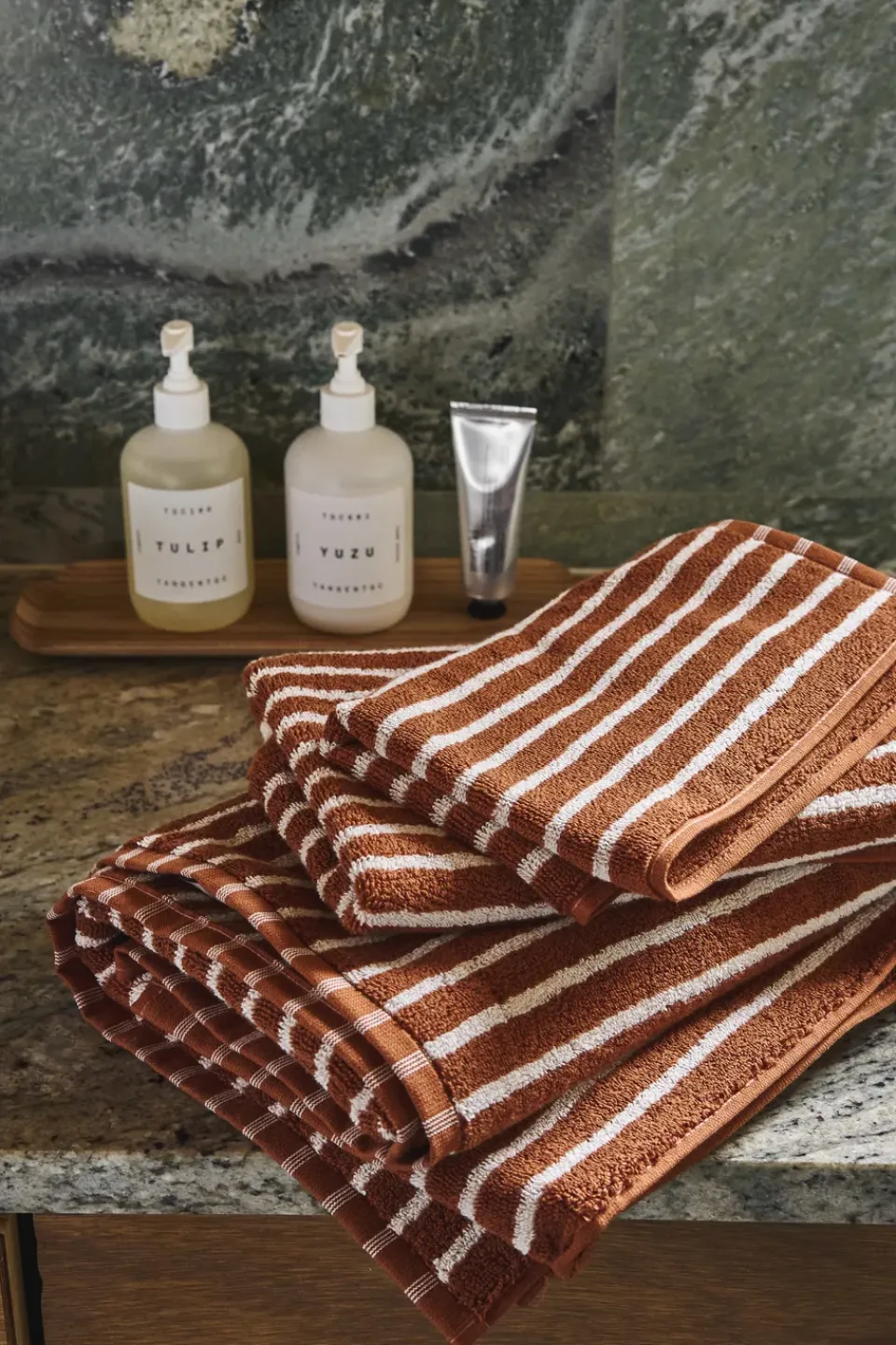 Towels^Scandi Living Drift towel 30x50 cm, Brown-white BrownWhite