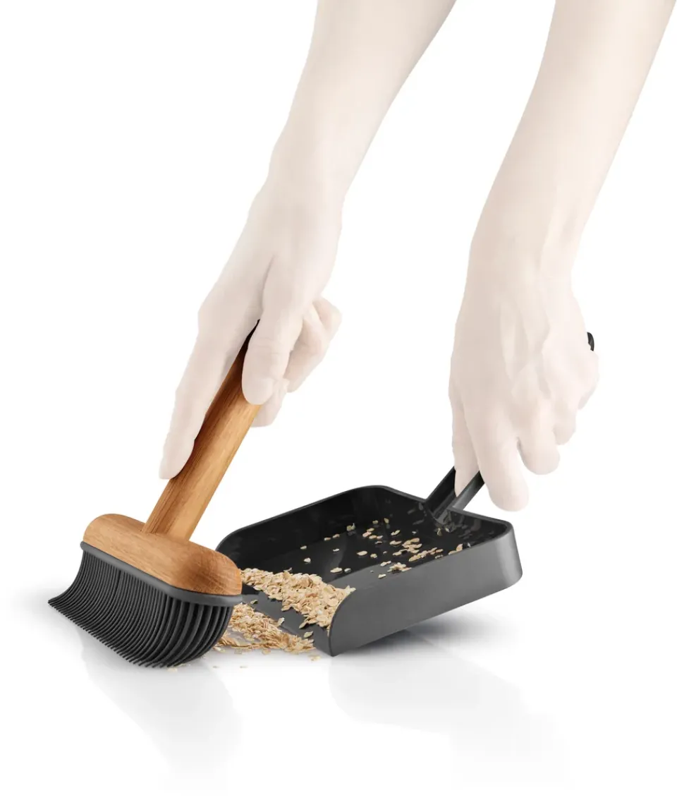 Outlet Eva Solo Dustpan and brush set, 2 pieces Black