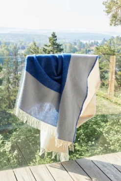 Best Northern Echo throw 130x170 cm, Blue