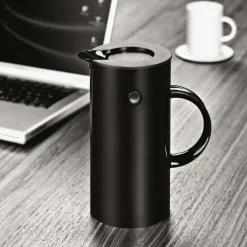 Thermoses^Stelton EM77 vacuum jug 0.5 l, Black
