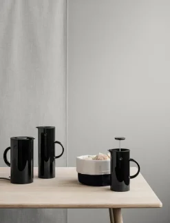 Thermoses^Stelton EM77 vacuum jug 1 l, shiny Black