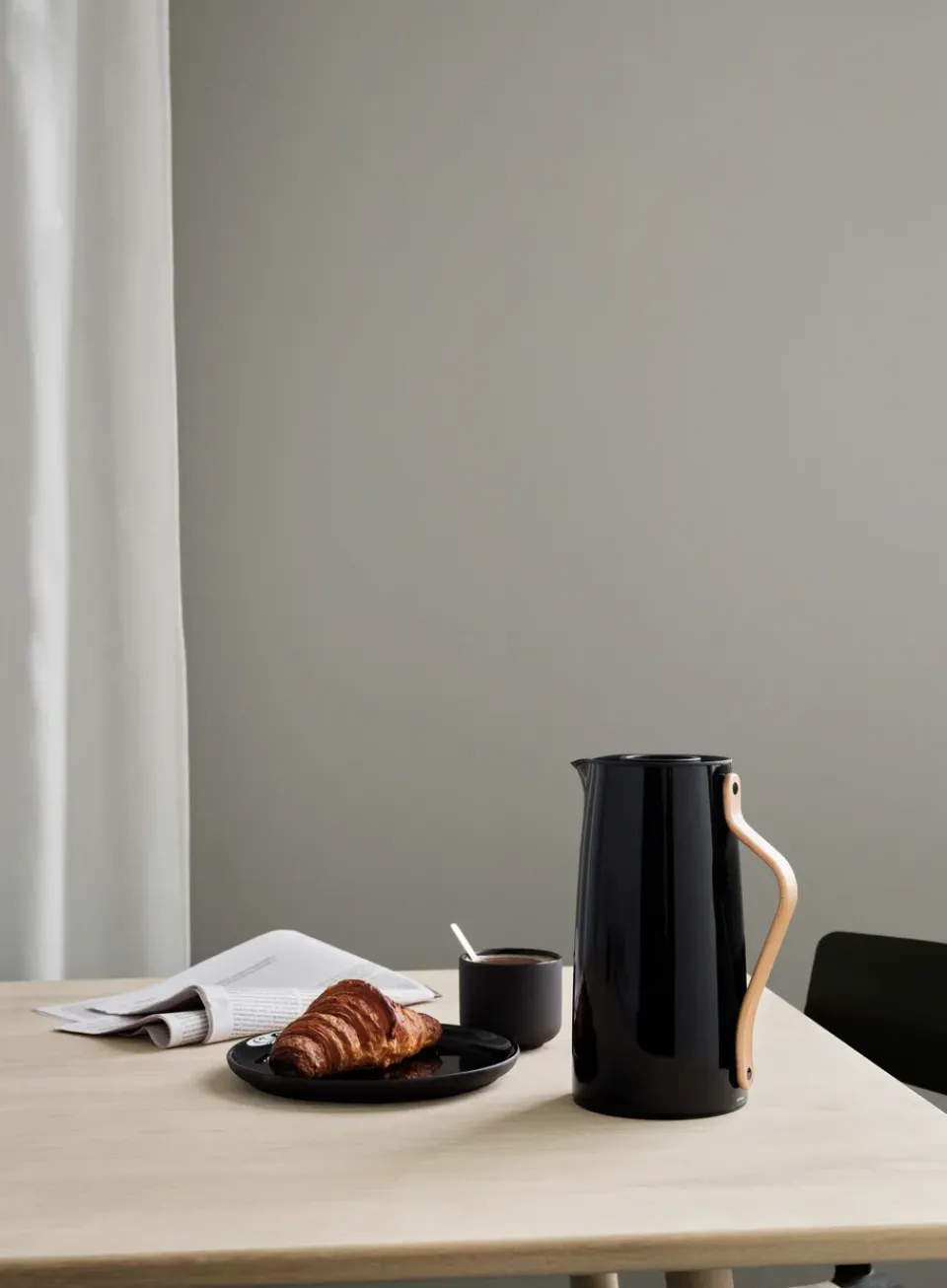 Thermoses^Stelton Emma coffee vacuum jug, Black