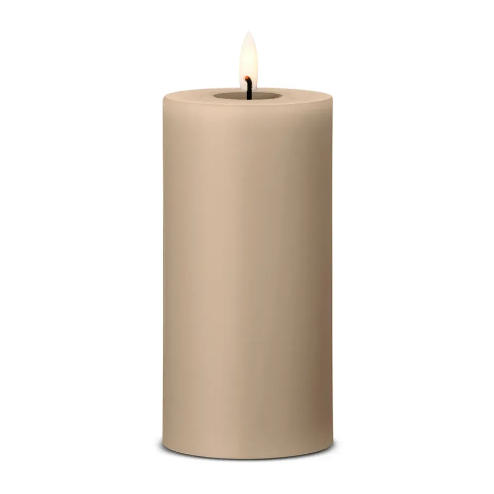 Outlet Ester & erik pillar candle LED, 18 Nougat Note, 15 cm Beige