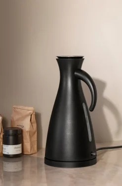 Electric Kettles^Eva Solo electric kettle 1.5 liter, Matt Black