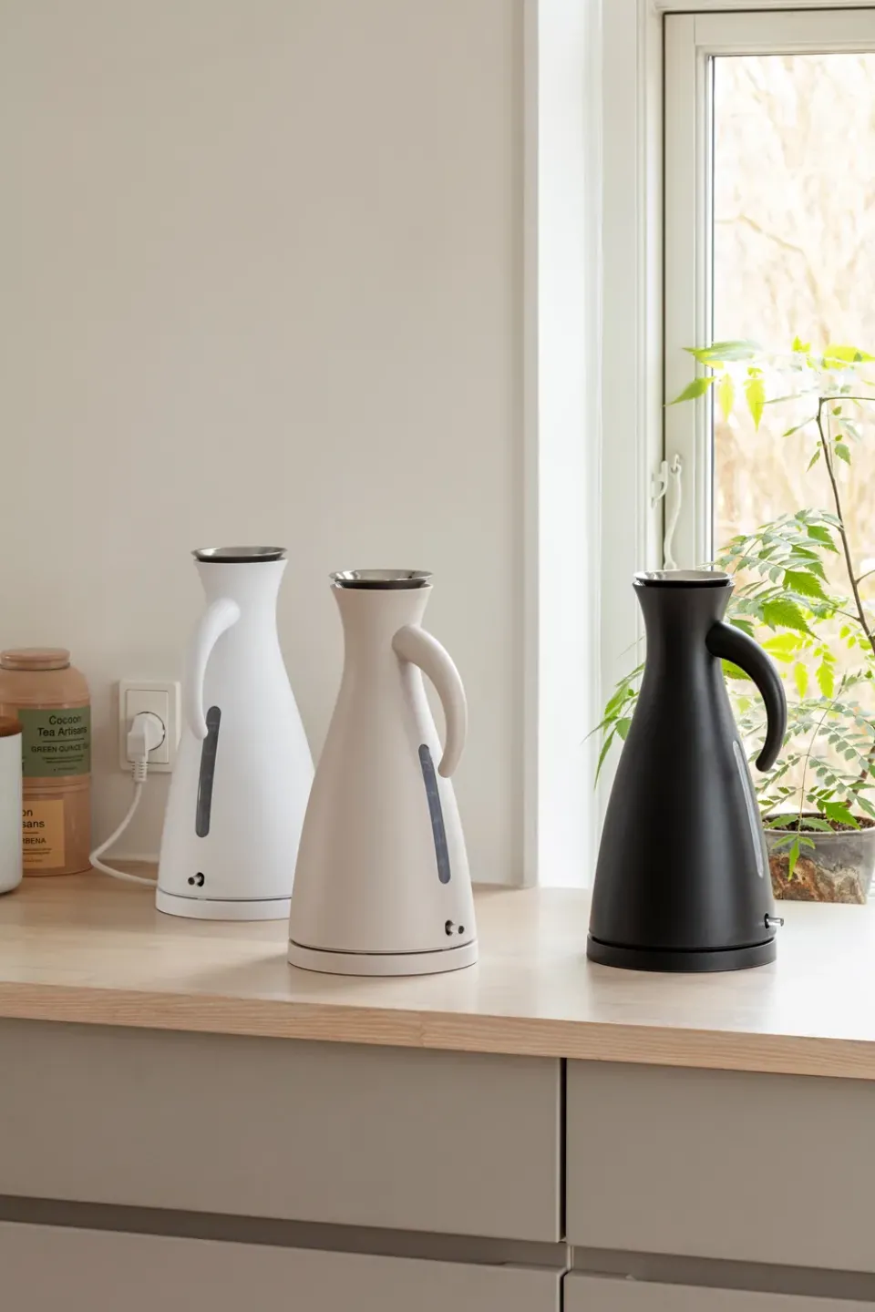 Electric Kettles^Eva Solo electric kettle 1.5 liter, Matt Black