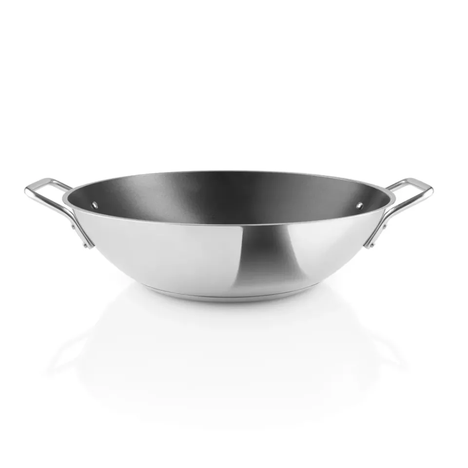 Woks^Eva Solo Eva Trio Stainless Steel Slip-Let ceramic wok , 32 cm Silver-colouredBlack