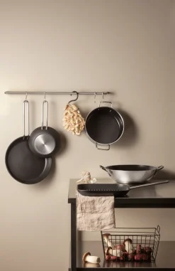 Woks^Eva Solo Eva Trio Stainless Steel Slip-Let ceramic wok , 32 cm Silver-colouredBlack