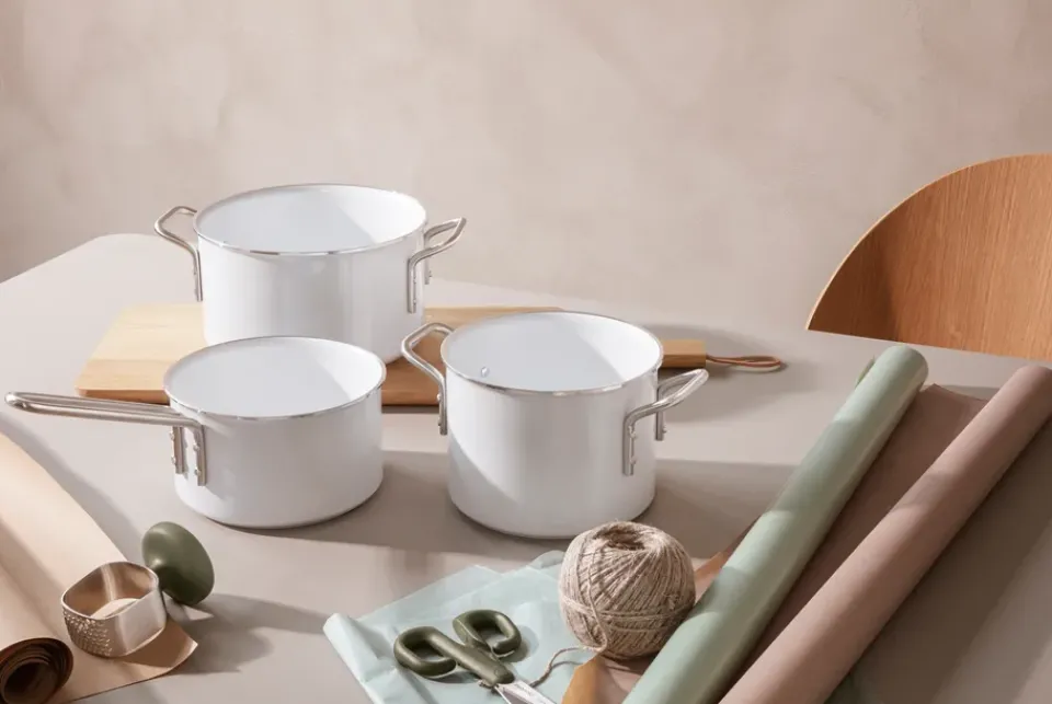 Eva Solo Eva Trio Line Slip-Let ceramic saucepan, 1.1 L White