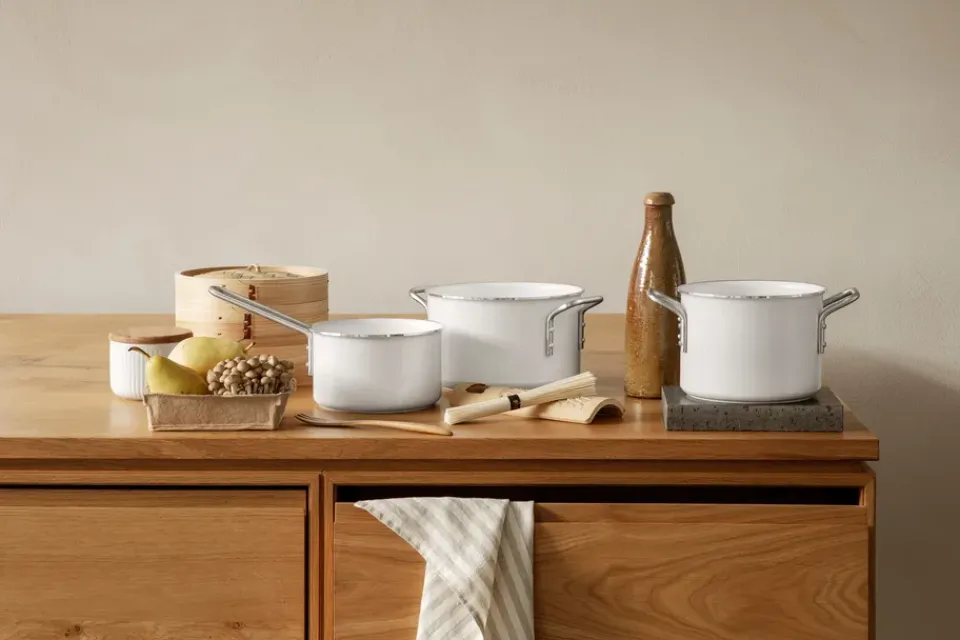 Saucepans^Eva Solo Eva Trio Line Slip-Let ceramic saucepan, 1.8 L White