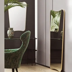 Wall Mirrors^GUBI F.A.33 Mirror, brass, large Black