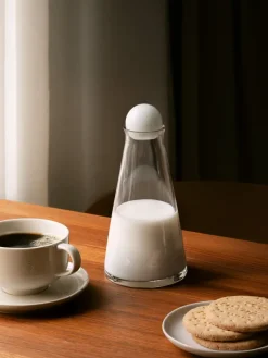 Water Jugs And Carafes^Design House Stockholm Fia carafe mini 33 cl, White Transparent