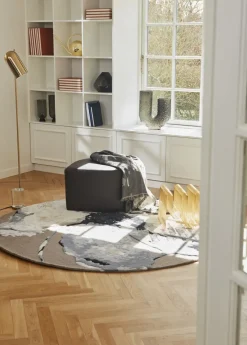 Outlet AYTM Floreo rug Ø200 cm, White- Grey