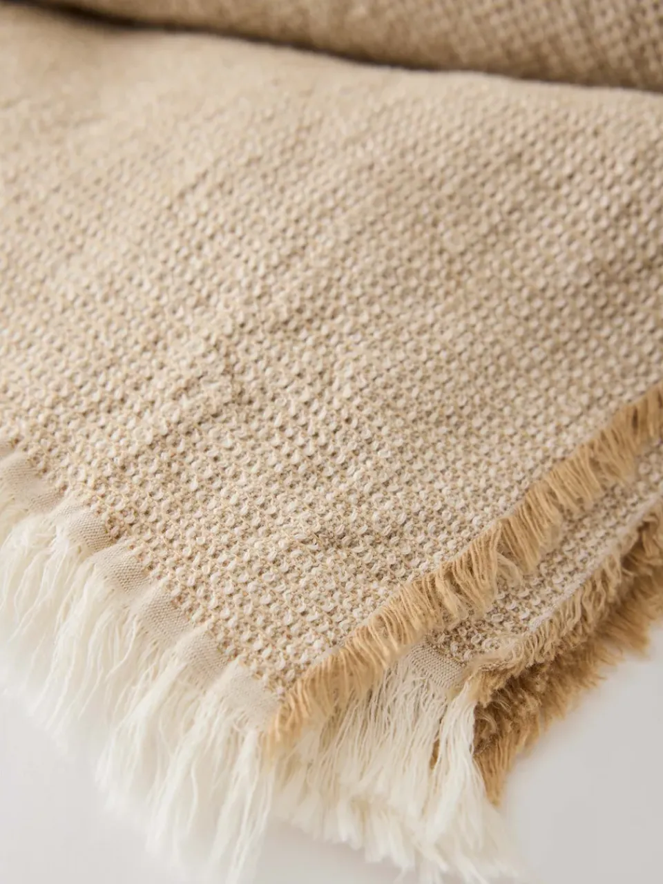 Online Tell Me More Florian throw 135x200 cm, Beige BeigeWhite
