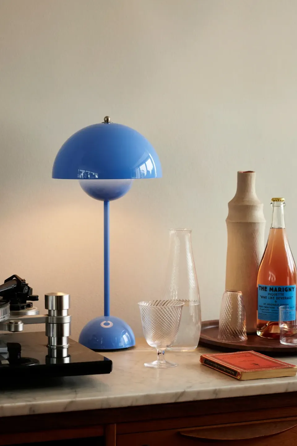 &Tradition FlowerPot VP3 table lamp, Swim Blue