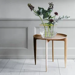 New Fritz Hansen Foldable Tray Table Ø 45 cm, Oak Brown