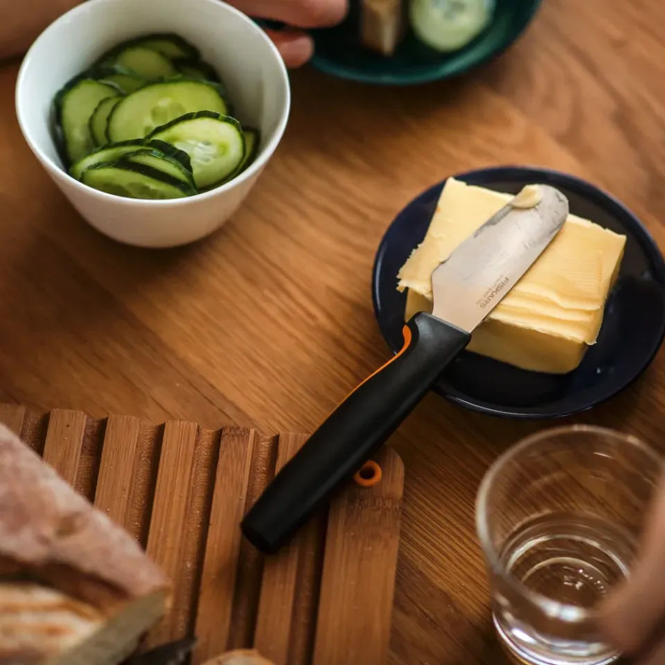 Fiskars Functional Form butter knife, 8 cm Black