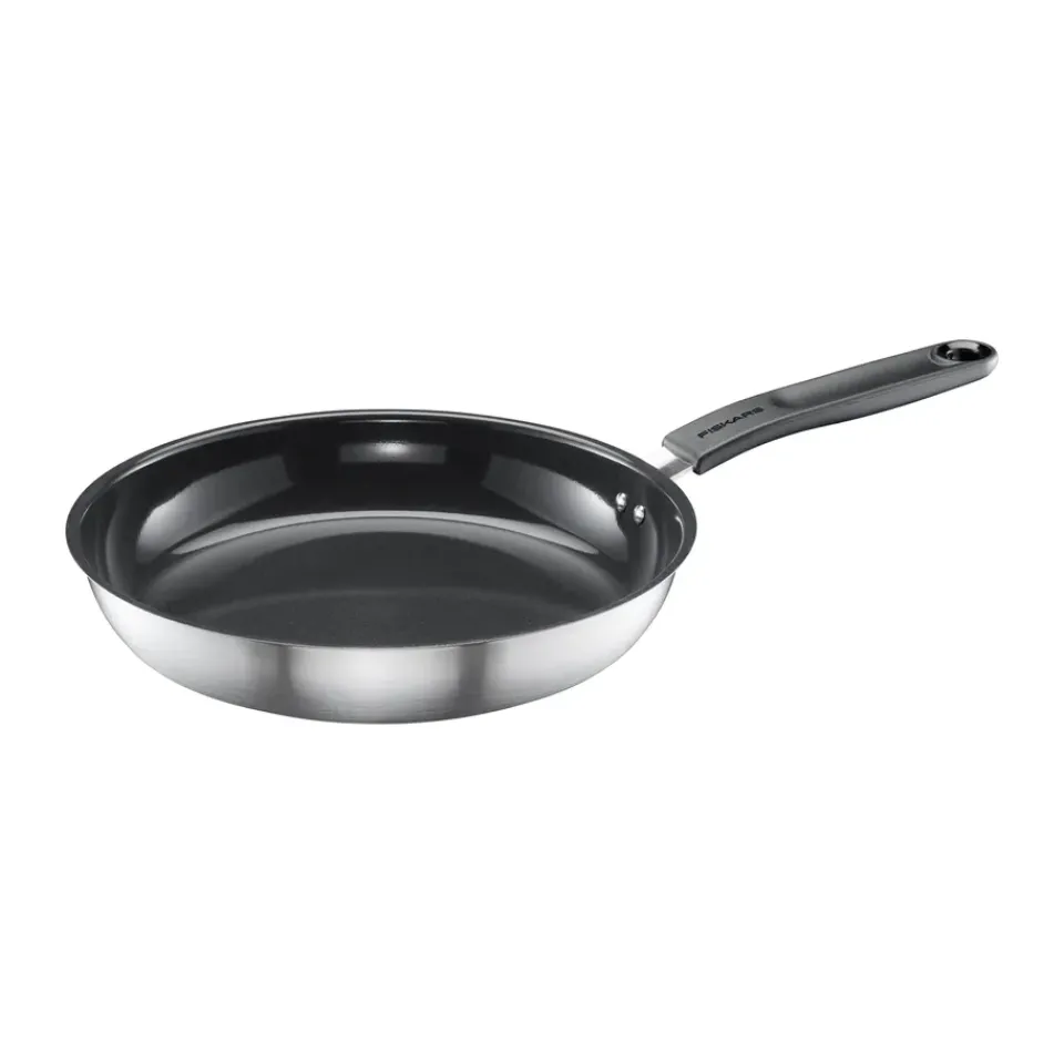 Discount Fiskars Functional Form ceramic frying pan, 26 cm Black