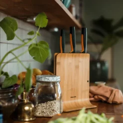 Knife Sets^Fiskars Functional Form knifeblock in bamboo with 3 knives, 4 pieces BrownBlack