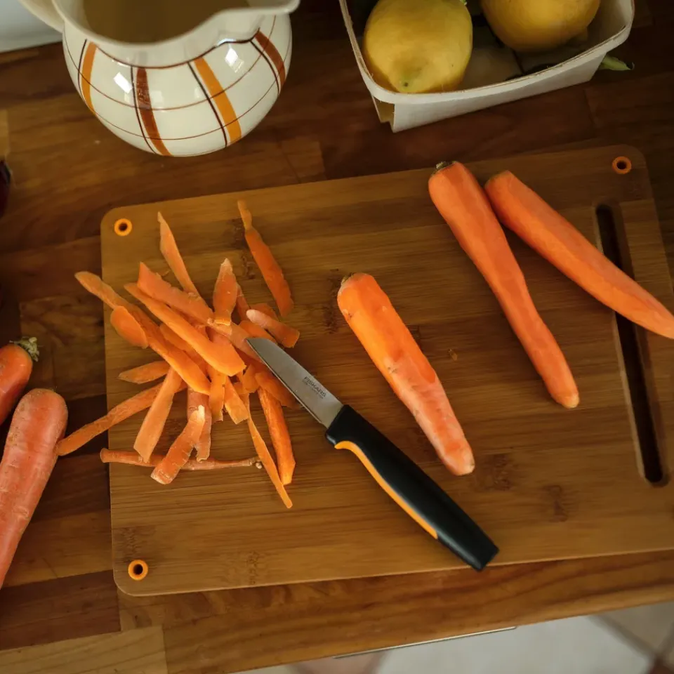 Outlet Fiskars Functional Form peeling knife, 8 cm Black