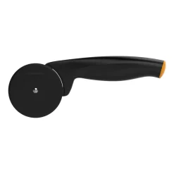 Clearance Fiskars Functional Form pizza cutter, Black