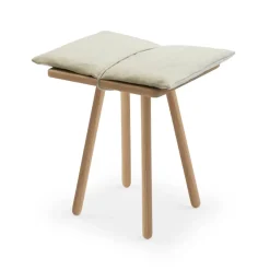 Stools^Fritz Hansen Georg stool, Linen, oak untreated, incl. linen cushion Beige