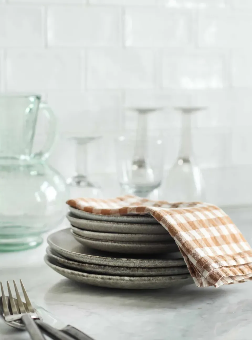 Linen & Cotton Napkins^Tell Me More Gingham checkered linen napkin 45x45 cm, Biscuit RedWhite