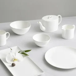 Teapots^Wedgwood Gio tea saucer, White
