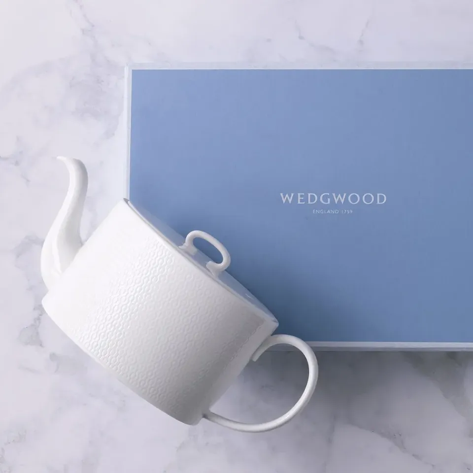 Teapots^Wedgwood Gio tea saucer, White