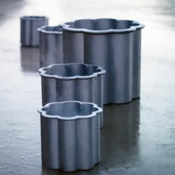 Garden Details & Accessories^Byarums bruk Gråsippa plant pot, Aluminum sand-casted, no. 2 Ø41 cm Silver-coloured
