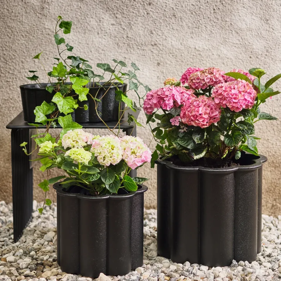Byarums bruk Gråsippa plant pot, , no. 2 Ø41 cm Black