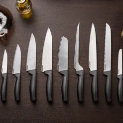 Discount Fiskars Hard Edge bread knife 22 cm, stainless steel Black