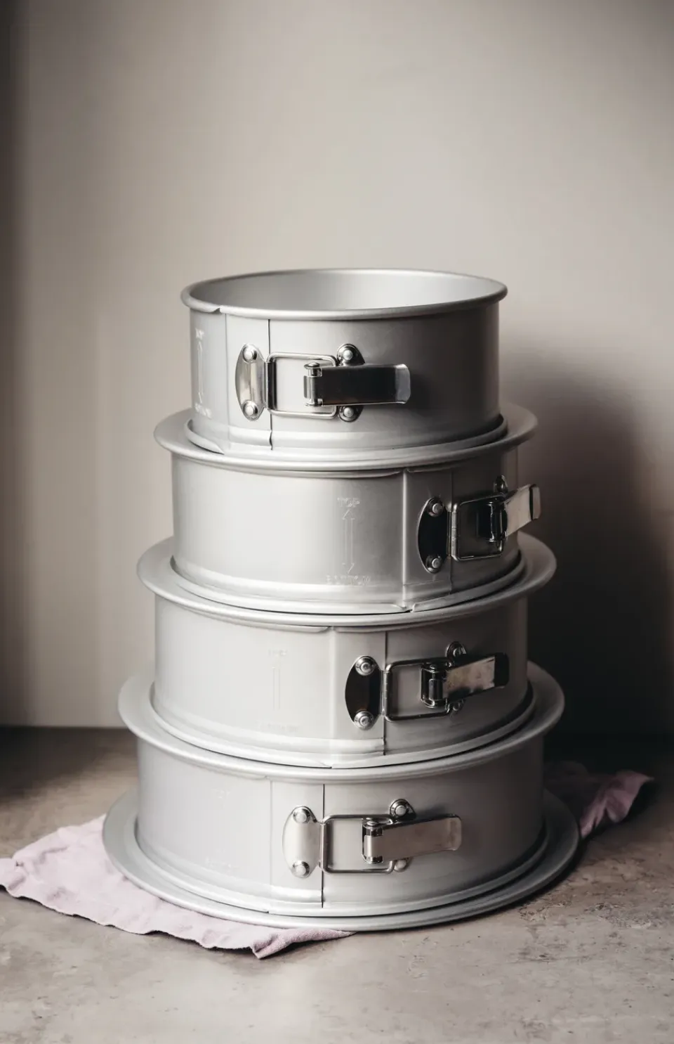 Clearance Heirol springform anodized aluminum, Ø25 cm Silver-coloured