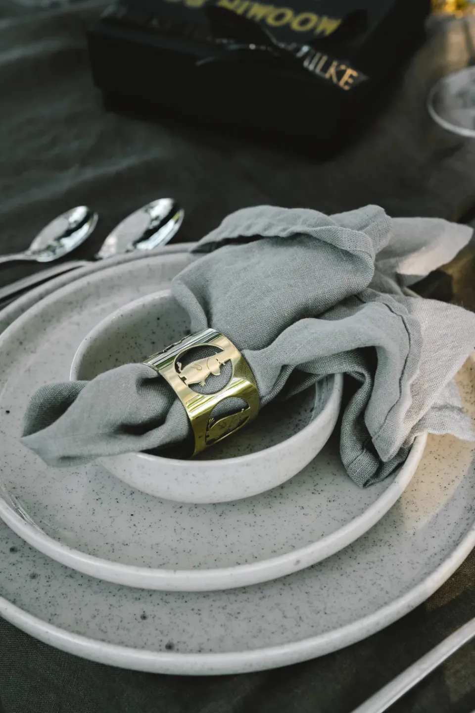 Napkin Rings & Holders^Hilke Collection Hilke X Moomin napkin rings Moominpappa 2-pack, Nickel-plated brass Gold-coloured