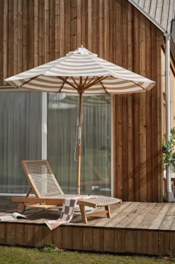 Sun Protection^1898 Hisshult parasol Ø270 cm, stripe-teak Beige