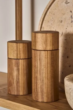 Salt & Pepper Grinders|Salt & Pepper Shakers^Scandi Living Hollow pepper mill 16 cm, Acacia Brown