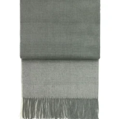 Hot Elvang Denmark Horizon throw, Botanic Green
