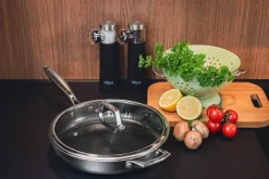 Hâws Santo hybrid coating saucepan with lid, Stainless steel Silver-coloured