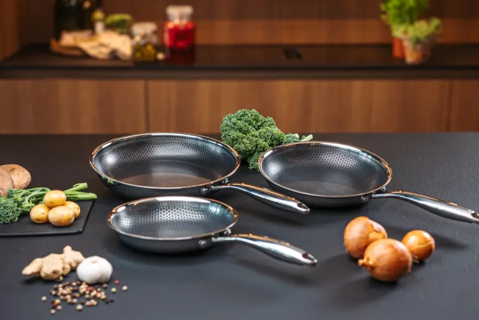Saucepan Sets^Hâws Santo hybrid coating frying pan set 3 pieces, Stainless steel Silver-coloured