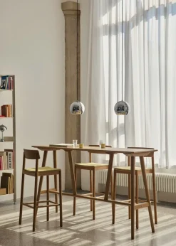 Outlet &Tradition In Between SK27 Bar Table 190x50x105 cm, Lacquered oak Beige
