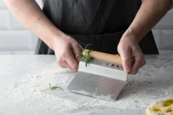 More Baking Accessories|Other Kitchen Utensils^Mason Cash Innovative bench-top scraper 15 cm, Cream Gray WhiteGrey