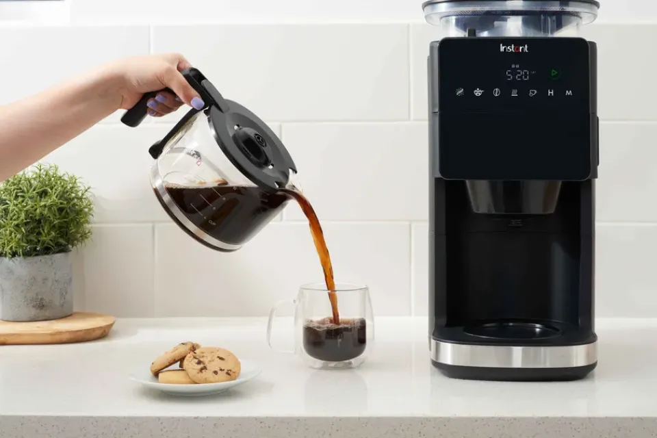 Coffee Machines^Instant Pot Bean to Cup coffee maker, Black