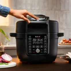 New Instant Pot Duo Crisp Ultimate Air Fryer Lid 6.2 L, Black