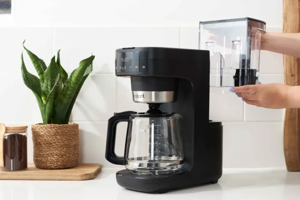 Coffee Machines^Instant Pot Infusion Brew Plus coffee maker, Black