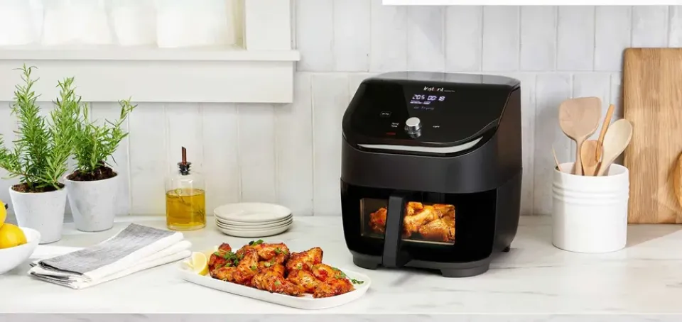 Air Fryers^Instant Pot Vortex Plus air fryer 5.7 L, Black
