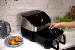 Air Fryers^Instant Pot Vortex VersaZone air fryer 8.5 L, Black