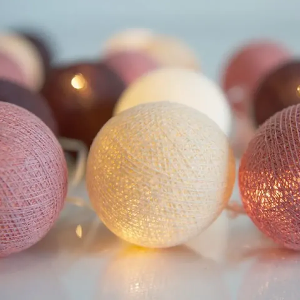 Children's Lamps|String Lights & Decorative Lighting^Irislights Dusty Pink, 35 balls BeigePurpleWhite