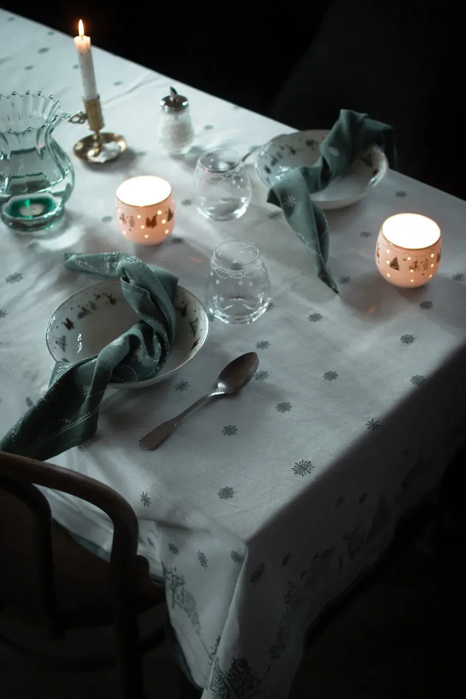 Outlet Wik & Walsøe Julemorgen tablecloth, White-green, 140x240 cm WhiteGreen