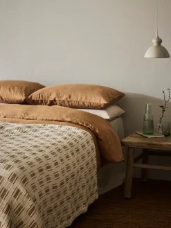 Bedspreads & Throws^Tell Me More Julien bedspread 180x260 cm, Off-white-rust red WhiteBrown